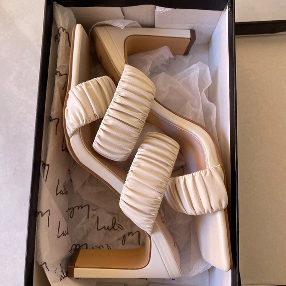 Off White High Heel Sandals - Picture 7 of 8